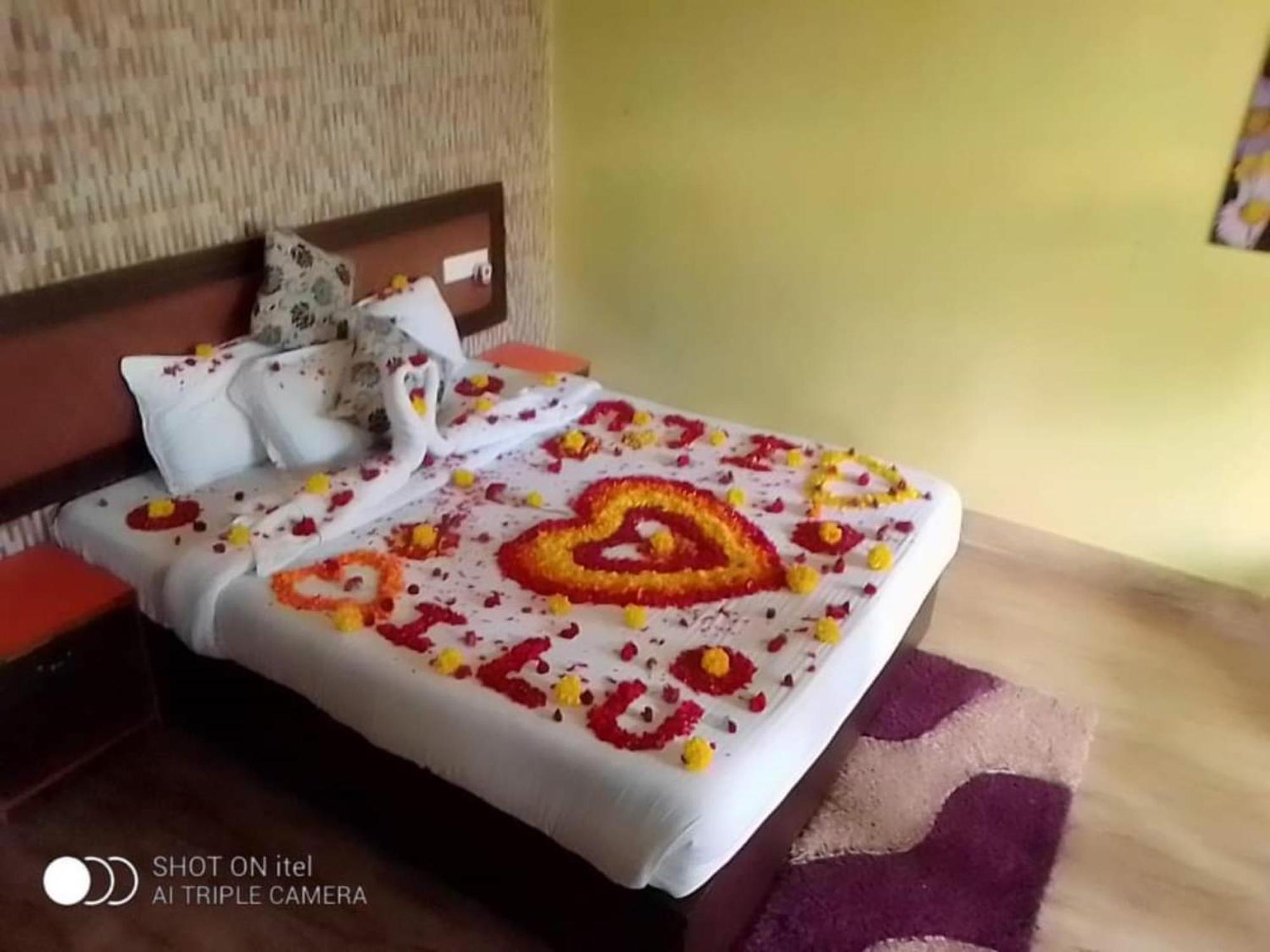 Gold India Beach Resort Govind Nagar Exterior photo
