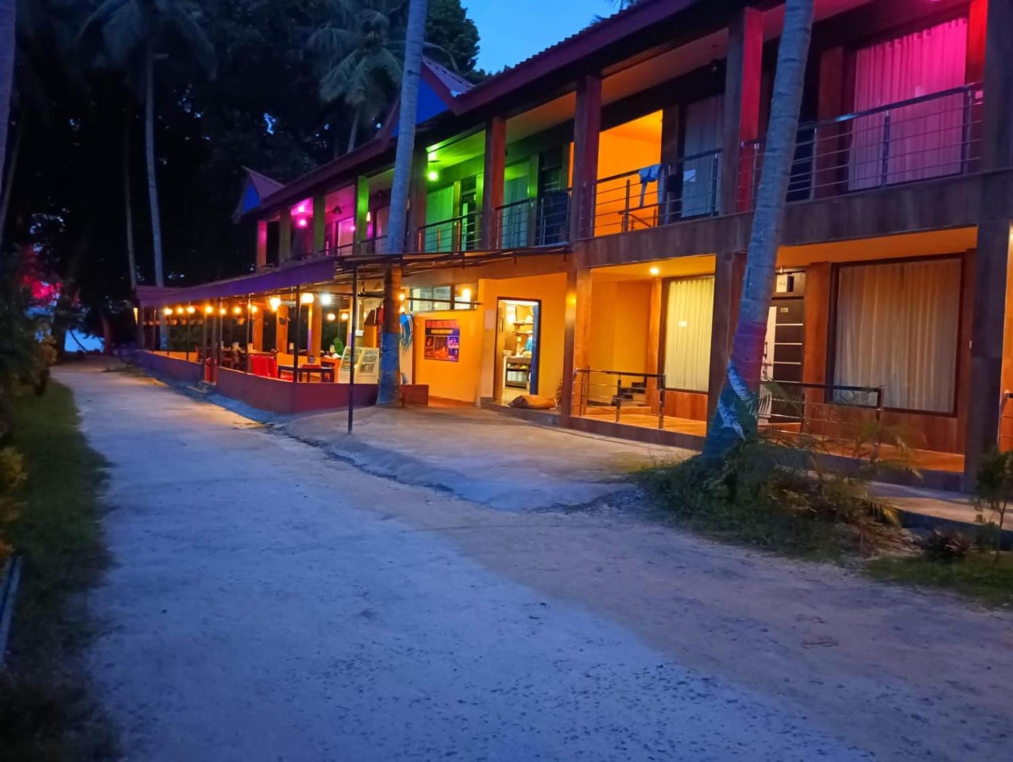 Gold India Beach Resort Govind Nagar Exterior photo